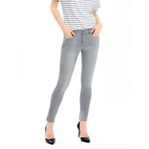 Banana Republic Light Gray Skinny Jeans 29